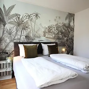 Appartement Ruhe Im Zentrum Privatparkplatz&panorama-erker, Würzburg